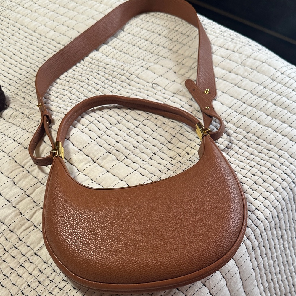 Elegant Brown Leather Shoulder Bag